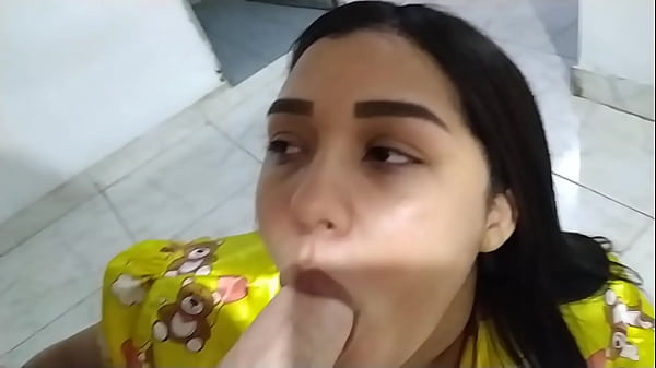 Mi Hermanastra Pide Polla