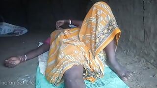 Indian Cheating Village Neighbour Bhabhi Fucked in Cattle Shed