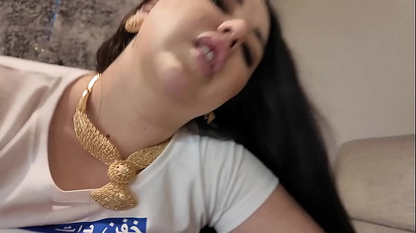 Dul turk komşum kapıda kalınca evime davet edip siktim – amateur porn